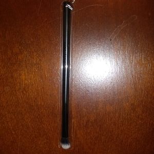 Firma Beauty 204 Wide Blender Brush